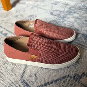 Like New Women’s Olukai Pehuea Slip-On Shoes